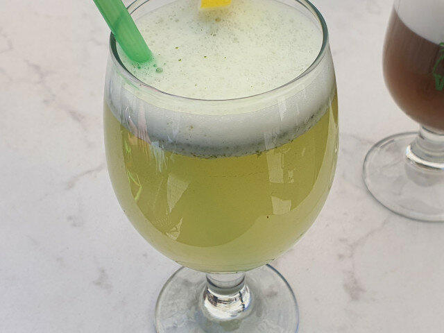 Limonada con jengibre y menta