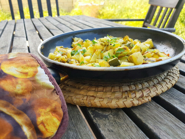 Patatas guisadas con verduras