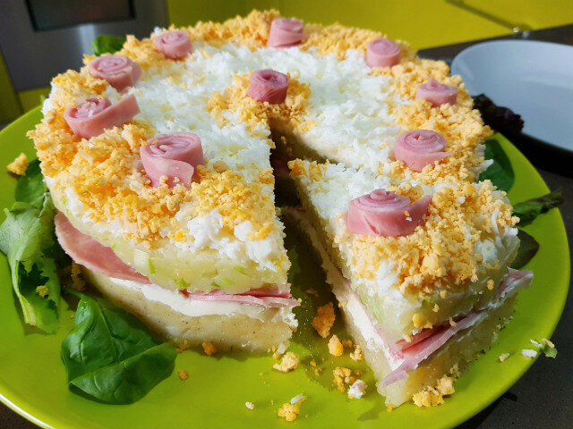 Tarta de patata con jamón york y queso