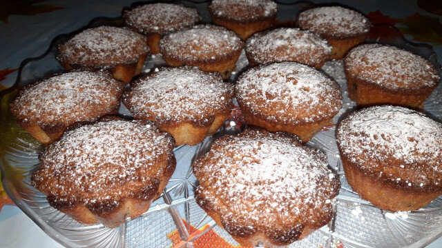 Muffins con harina de almendras y chocolate negro