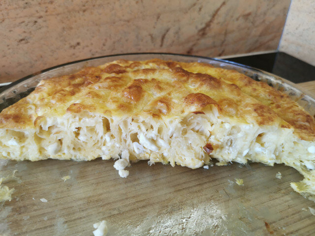 Pastel de masa filo con yogur y bicarbonato