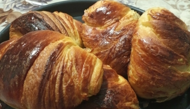 Croissants franceses caseros