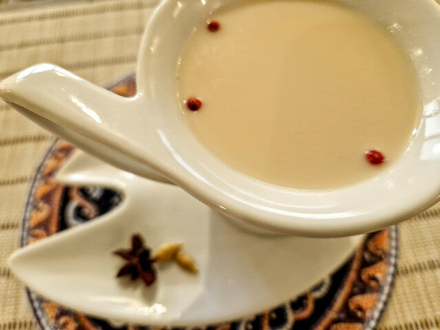 Masala Chai con Anís Estrellado y Pimienta Rosa