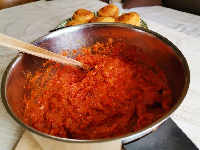 Ajvar con berenjenas y zanahorias